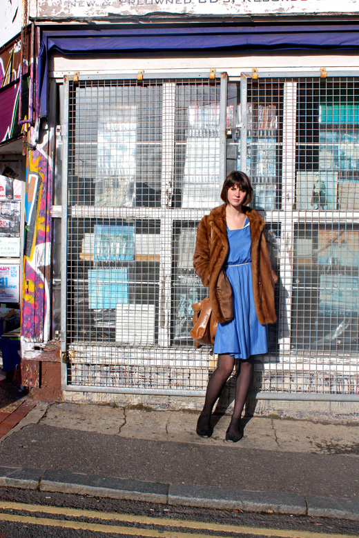 blue_dress